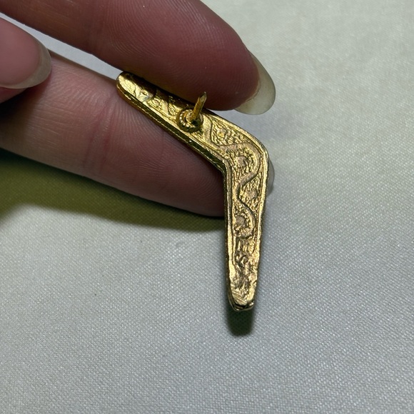Genuine Australian Opal Boomerang Brooch Pin - Picture 7 of 7